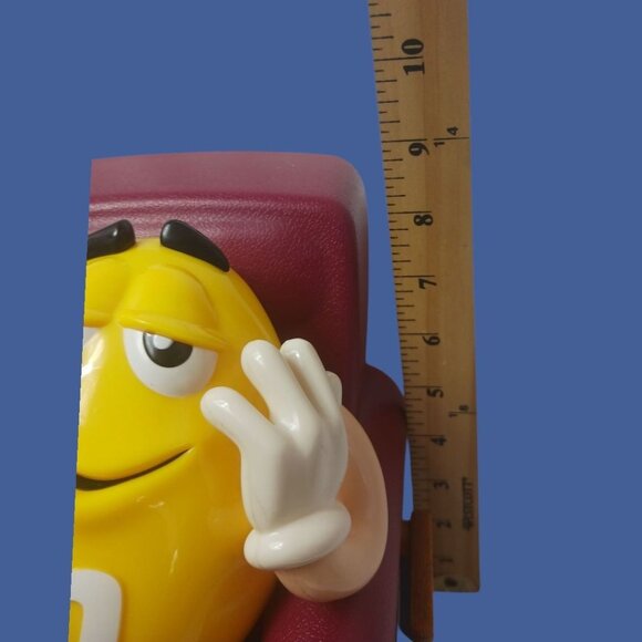 M&M Vtg Candy Dispenser Lazy Boy Recliner Toy With Bear Slippers - Picture 11 of 14